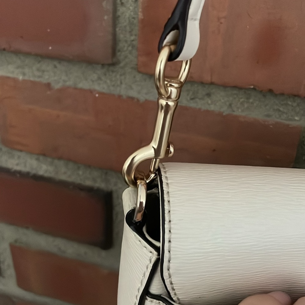 DKNY | Bryant MD Flap Crossbody added my own coach strap white eggshell - Picture 8 of 10